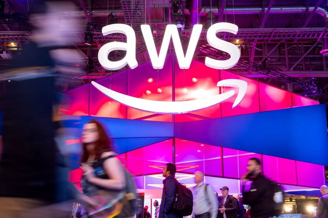 La estrategia de AWS para que cada empresa tenga ‘millones’ de agentes de IA