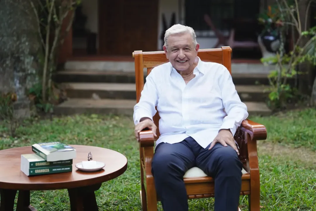 ‘Todavía es temporada de zopilotes, buitres y halcones’: AMLO