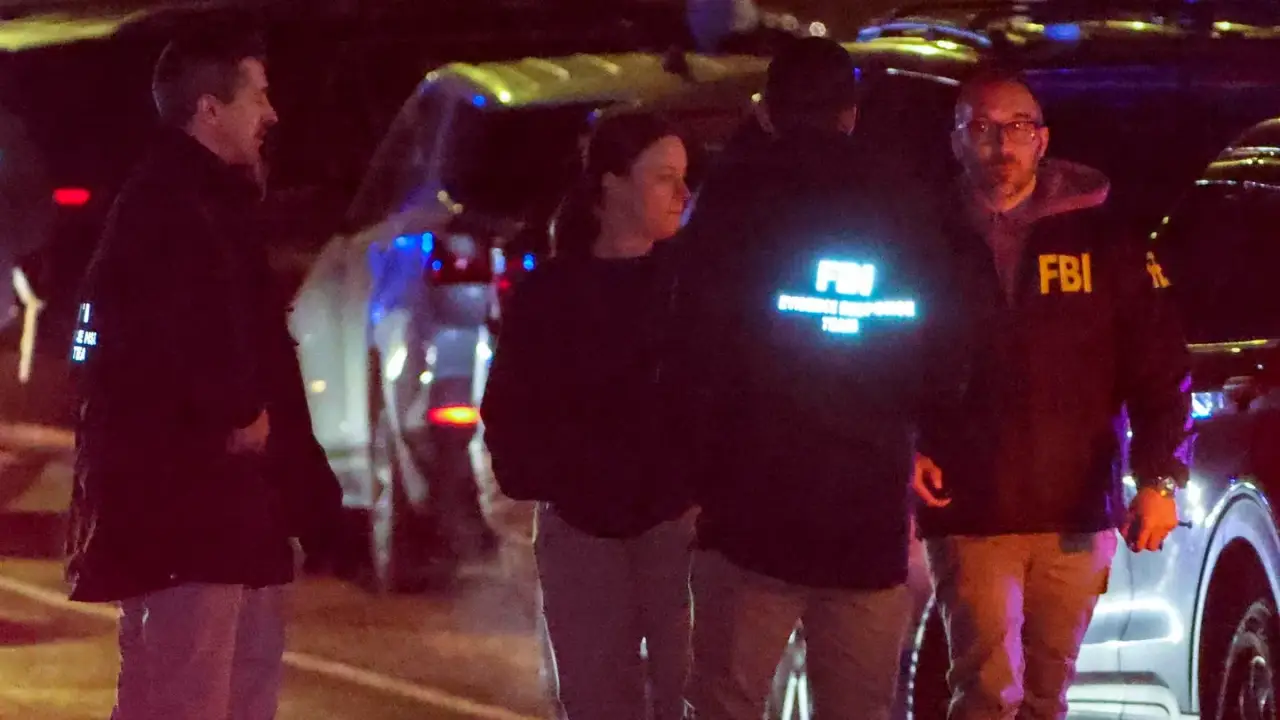 Sospechoso del tiroteo en Brown es hallado muerto en New Hampshire: EU suspende el programa de visas que utilizó