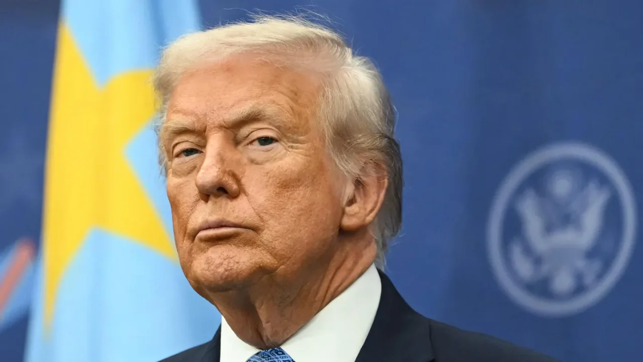 Aprobación de Trump se estanca a pesar de las opiniones negativas sobre su política exterior