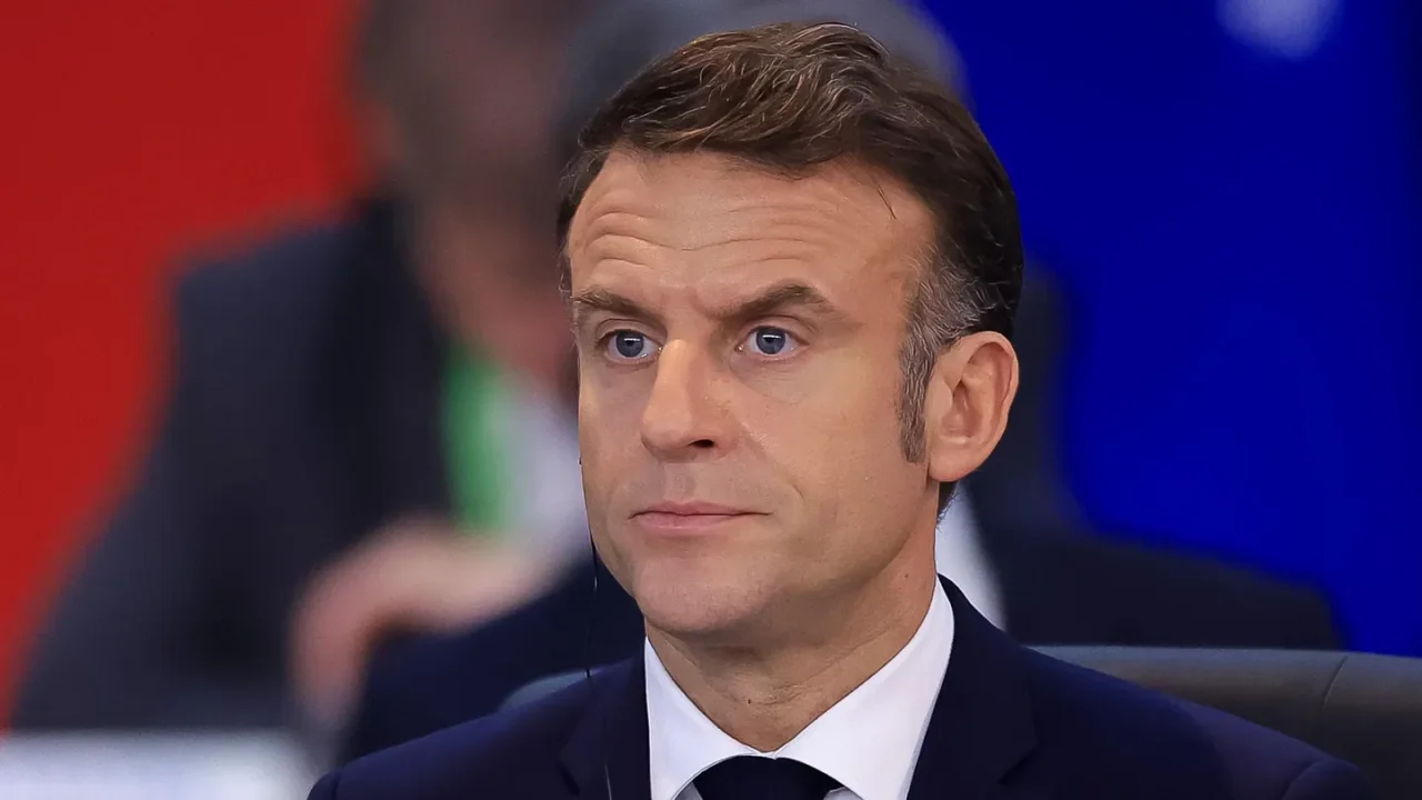 Reportan que Paramount conversó con Macron sobre oferta a Warner Bros. Discovery