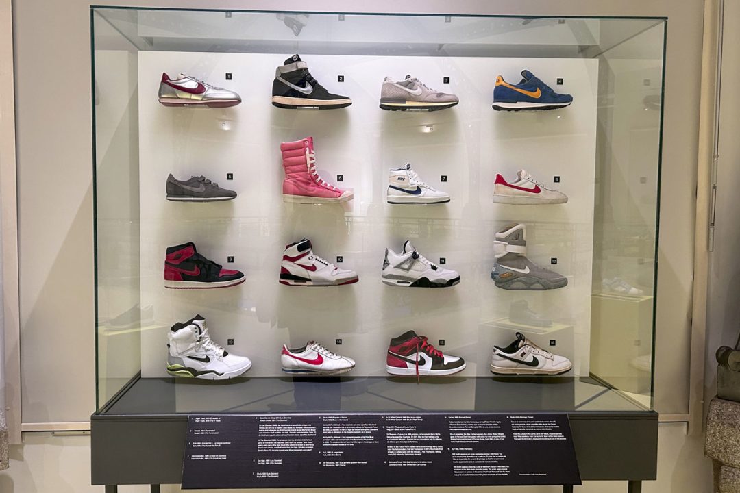 Nike recortará 1,400 puestos mientras lucha contra caída de ventas