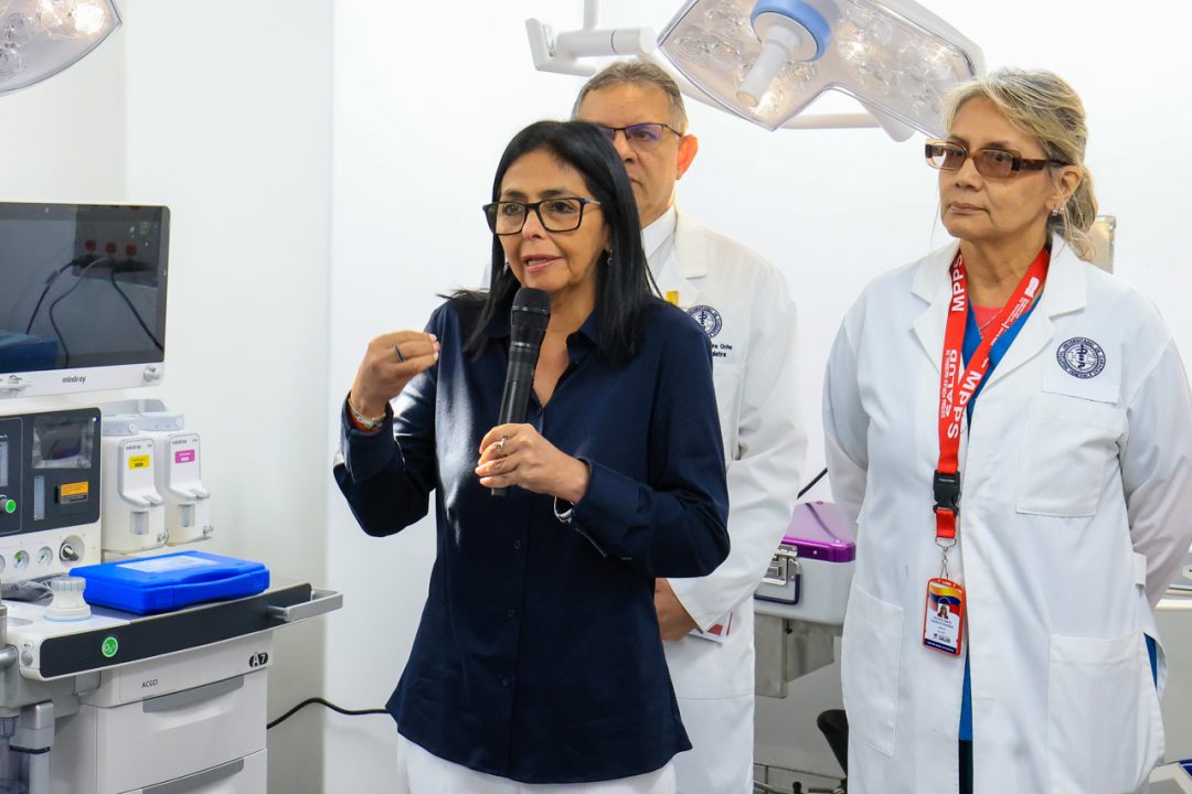 ‘Vengan todas las aerolíneas que tengan que venir’: presidenta encargada de Venezuela