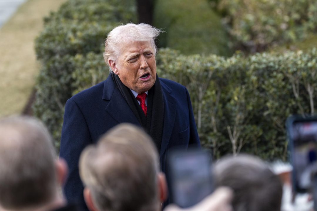 Trump sobre si considera usar la fuerza para tomar Groenlandia: ‘Sin comentarios’