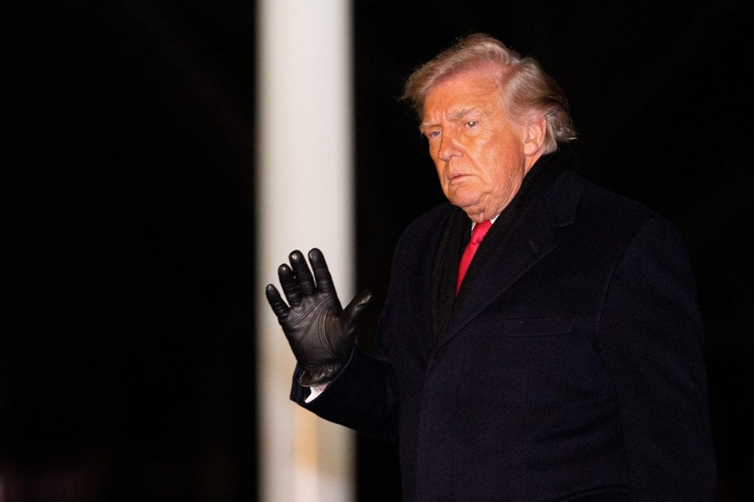 Trump comparte mensajes privados y maquetas de IA; dice que ‘no hay vuelta atrás’ sobre Groenlandia