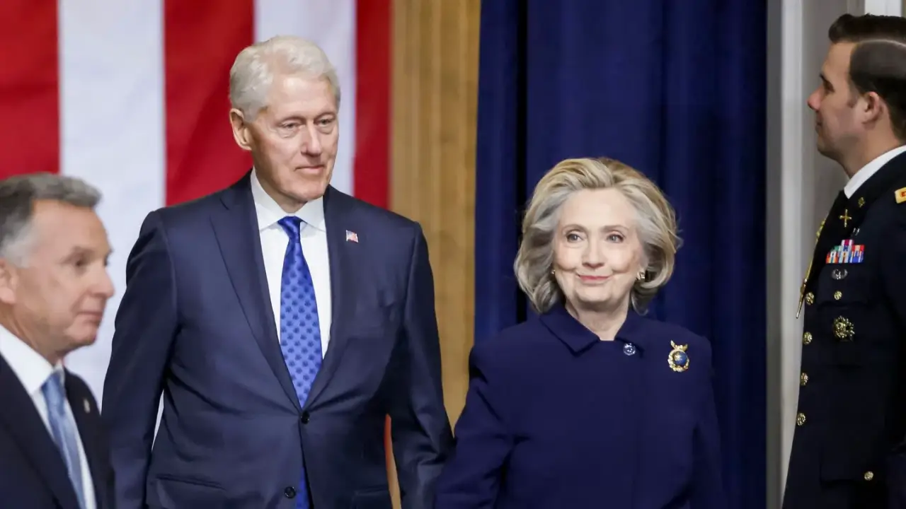 Los Clinton se niegan a testificar sobre Epstein y ahora se enfrentan a un posible desacato