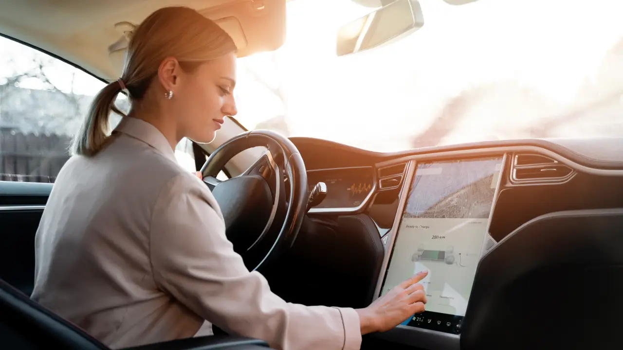 La tecnología de conducción autónoma y la inteligencia artificial ocupan un lugar central en el CES mientras los fabricantes de automóviles reducen sus planes de vehículos eléctricos