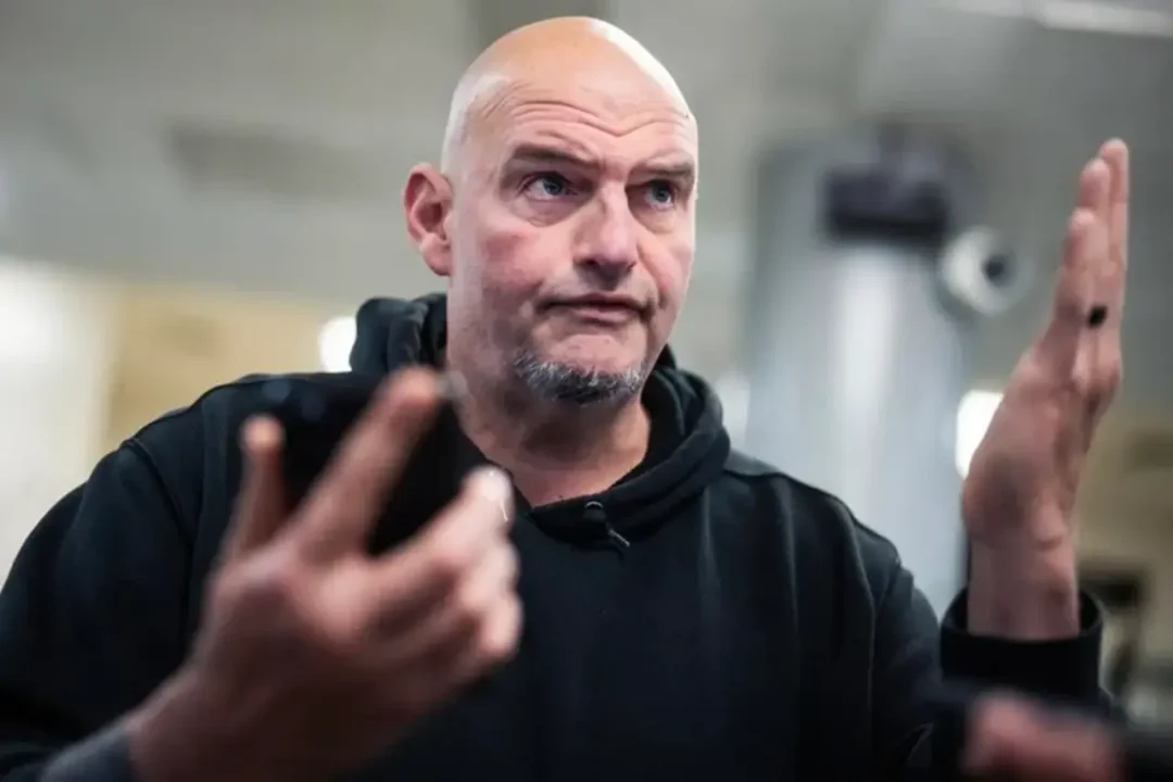 Fetterman, senador demócrata, pide a Trump despedir a Noem, la ‘extremadamente incompetente’