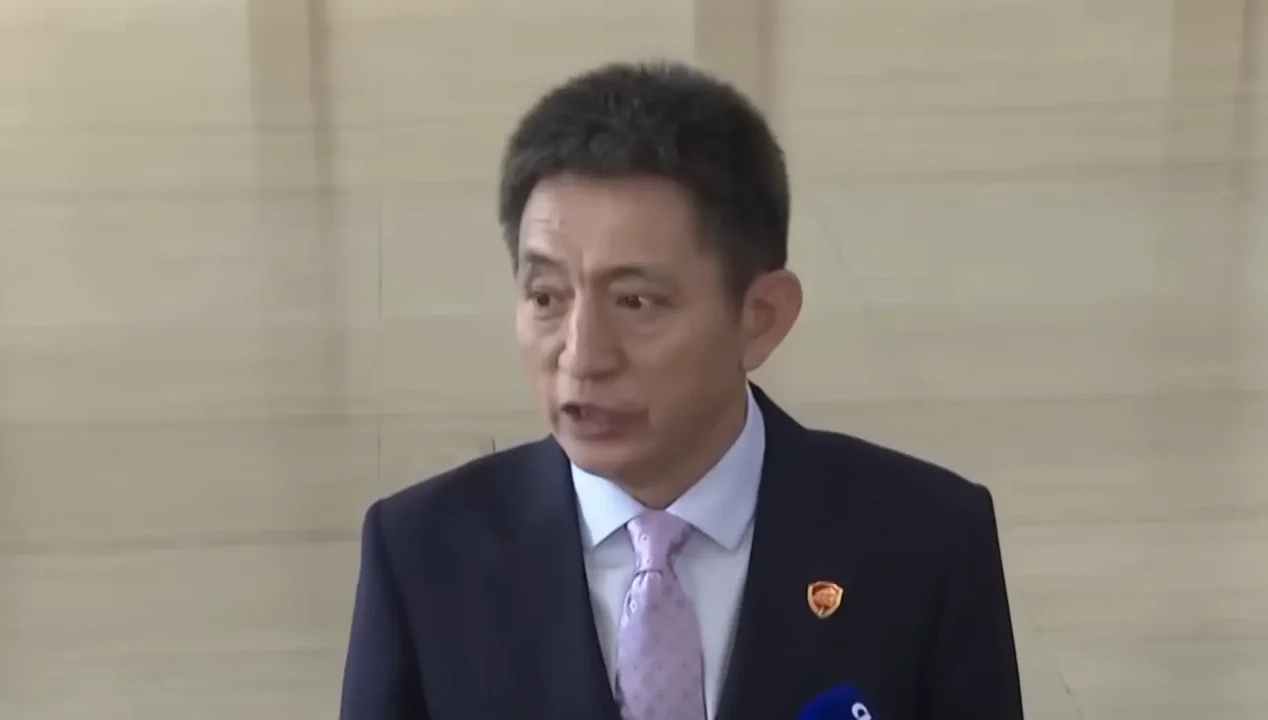 Él es Li Chenggang, quien lidera las negociaciones comerciales de China con EU