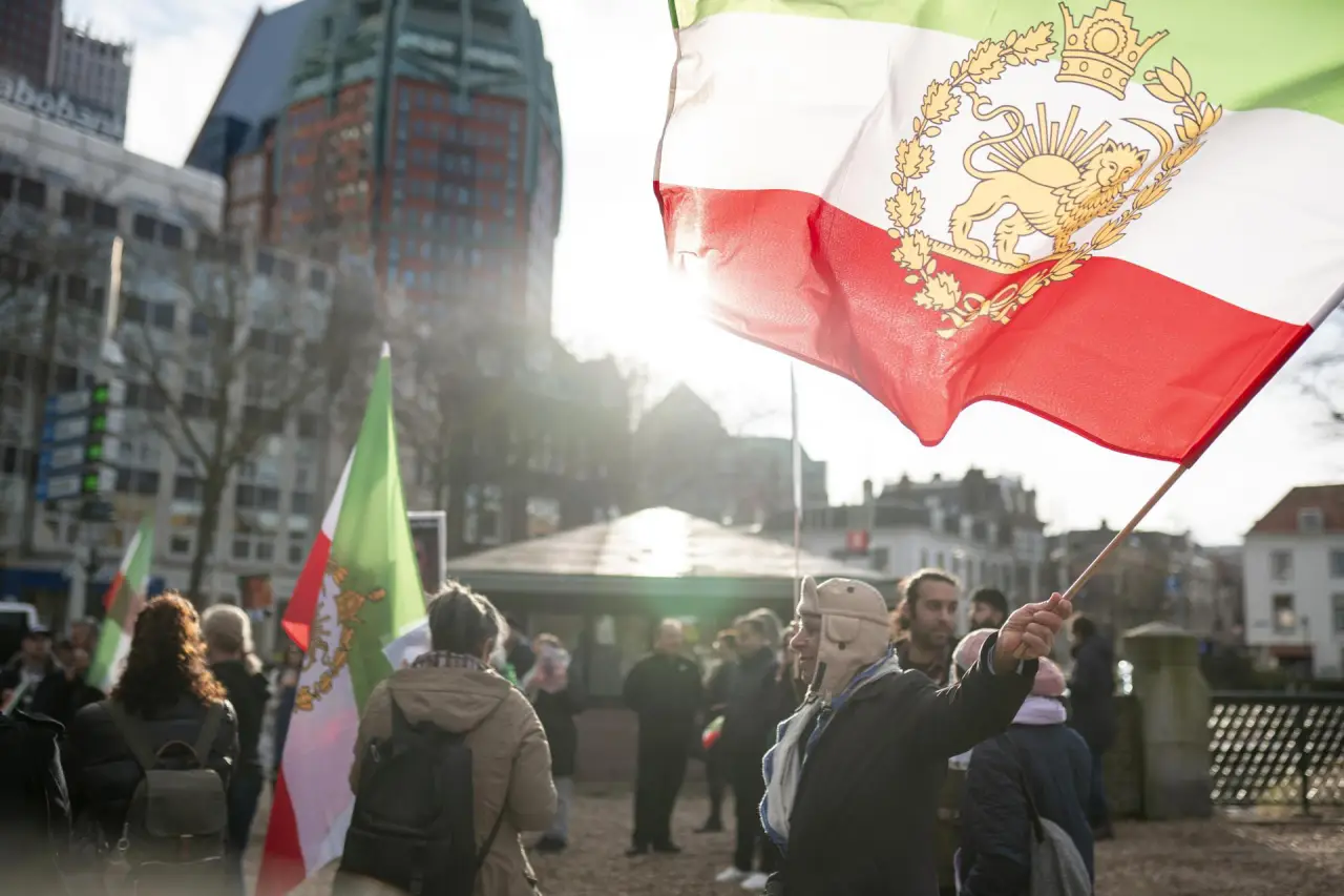 Protestas en Irán disminuyen tras una represión mortal, según residentes y un grupo de derechos humanos