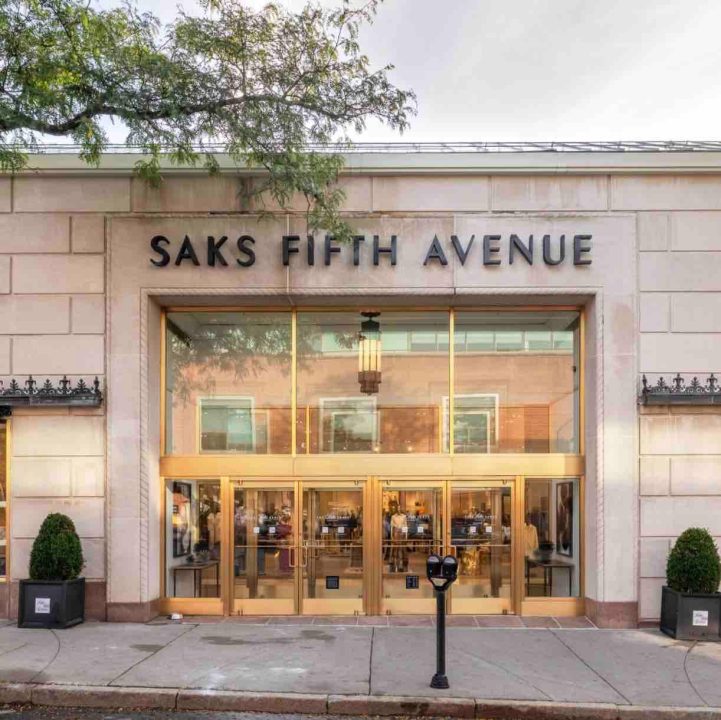 Marcas de lujo como Chanel tienen una influencia significativa en la quiebra de Saks