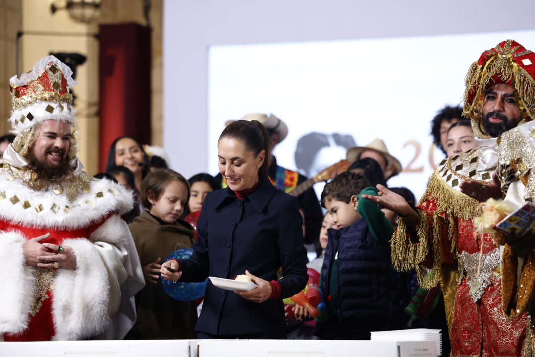 Niños y niñas expresan sus inquietudes a Sheinbaum en el Día de Reyes