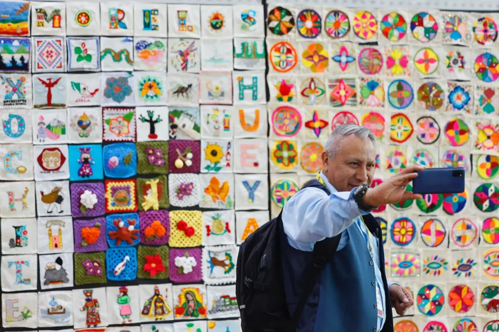 exposición bordados-México