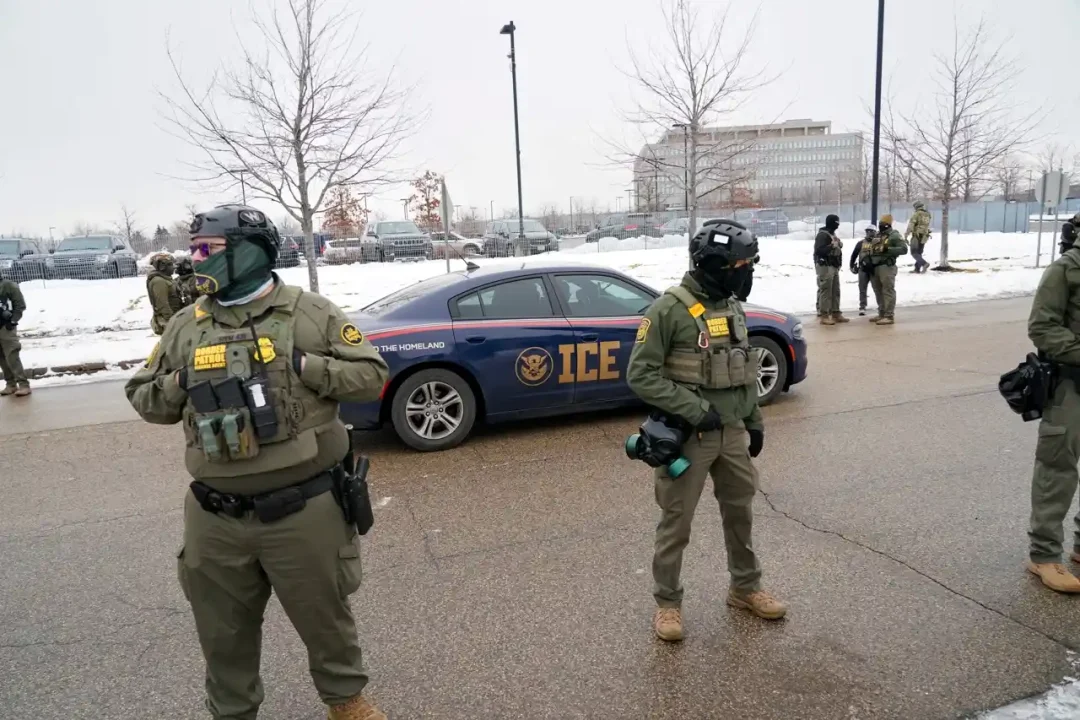 Agentes de ICE en Minnesota reciben nuevas órdenes para no interactuar con ‘agitadores’