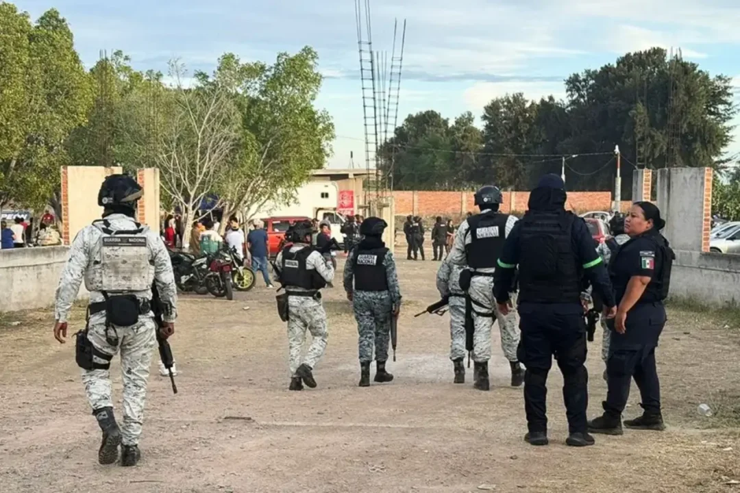 Al menos 11 muertos y 12 lesionados tras tiroteo en campo de fútbol en Guanajuato