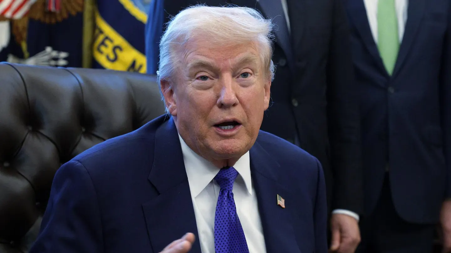 Trump culpa a demócratas del histórico derrame de aguas residuales en Washington D. C.