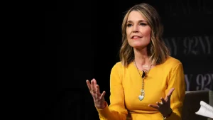 NUEVA YORK, NUEVA YORK - 22 DE FEBRERO: Savannah Guthrie (Foto de Dia Dipasupil/Getty Images