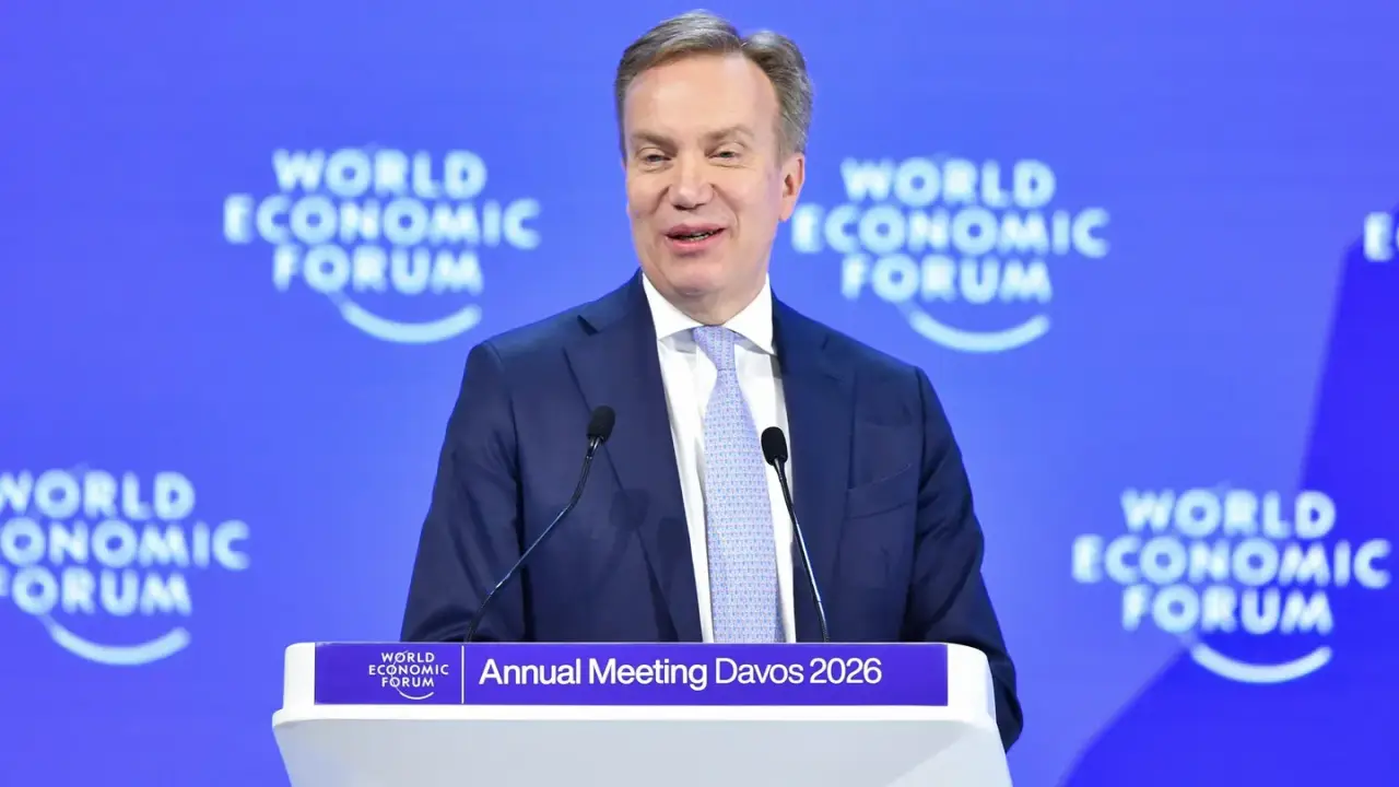El CEO del Foro Económico Mundial dimite por vínculos con Epstein