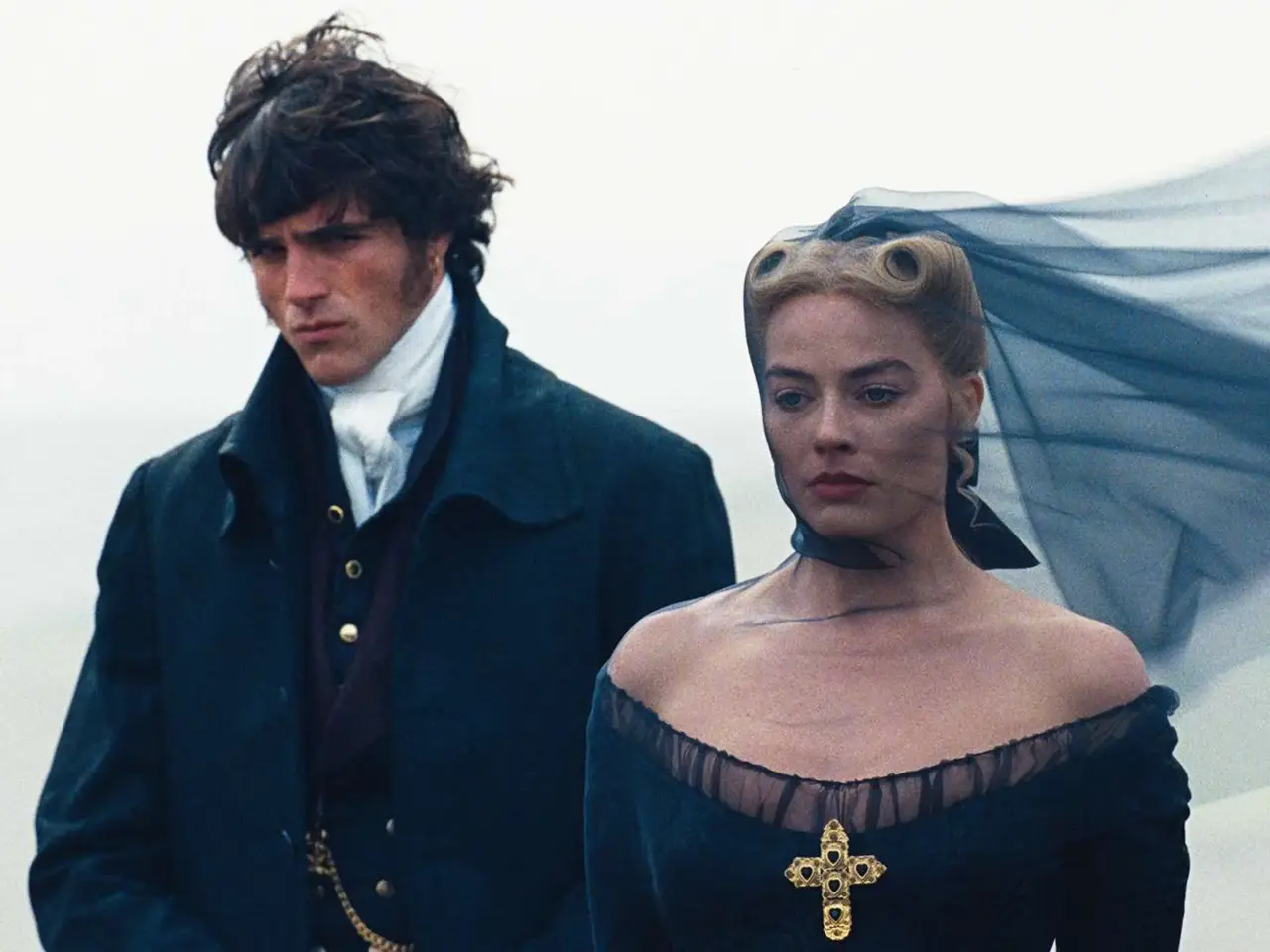 Margot Robbie y Jacob Elordi reinventan ‘Cumbres Borrascosas’ en una adaptación que dividirá al público