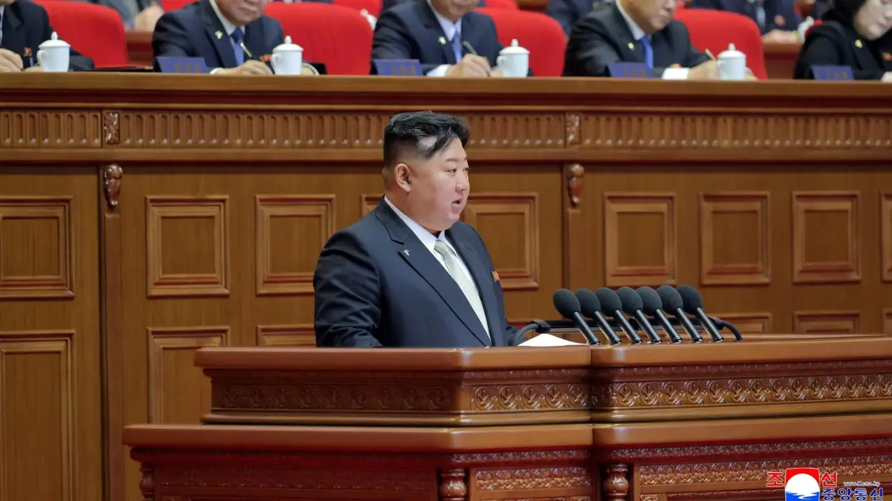 Kim Jong Un afirma que puede llevarse bien con EU si respeta el estatus de Corea del Norte como potencia nuclear