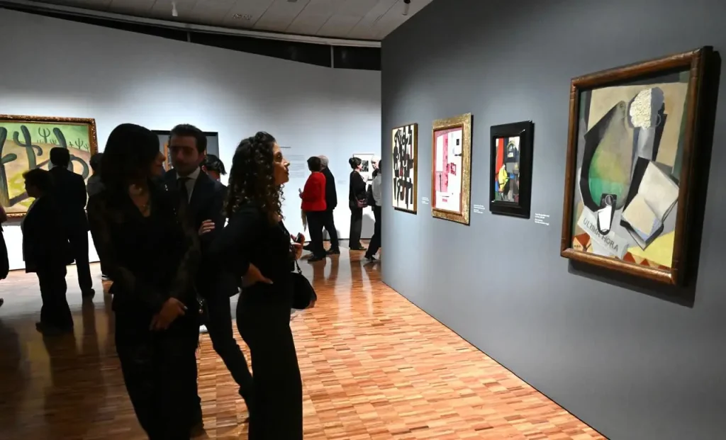 Relatos Modernos-exposición