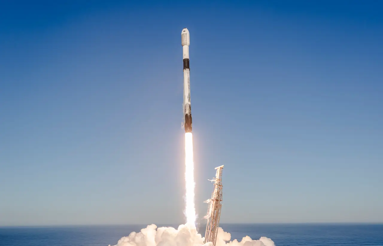 SpaceX cancela vuelos del Falcon 9 tras un problema en la segunda etapa