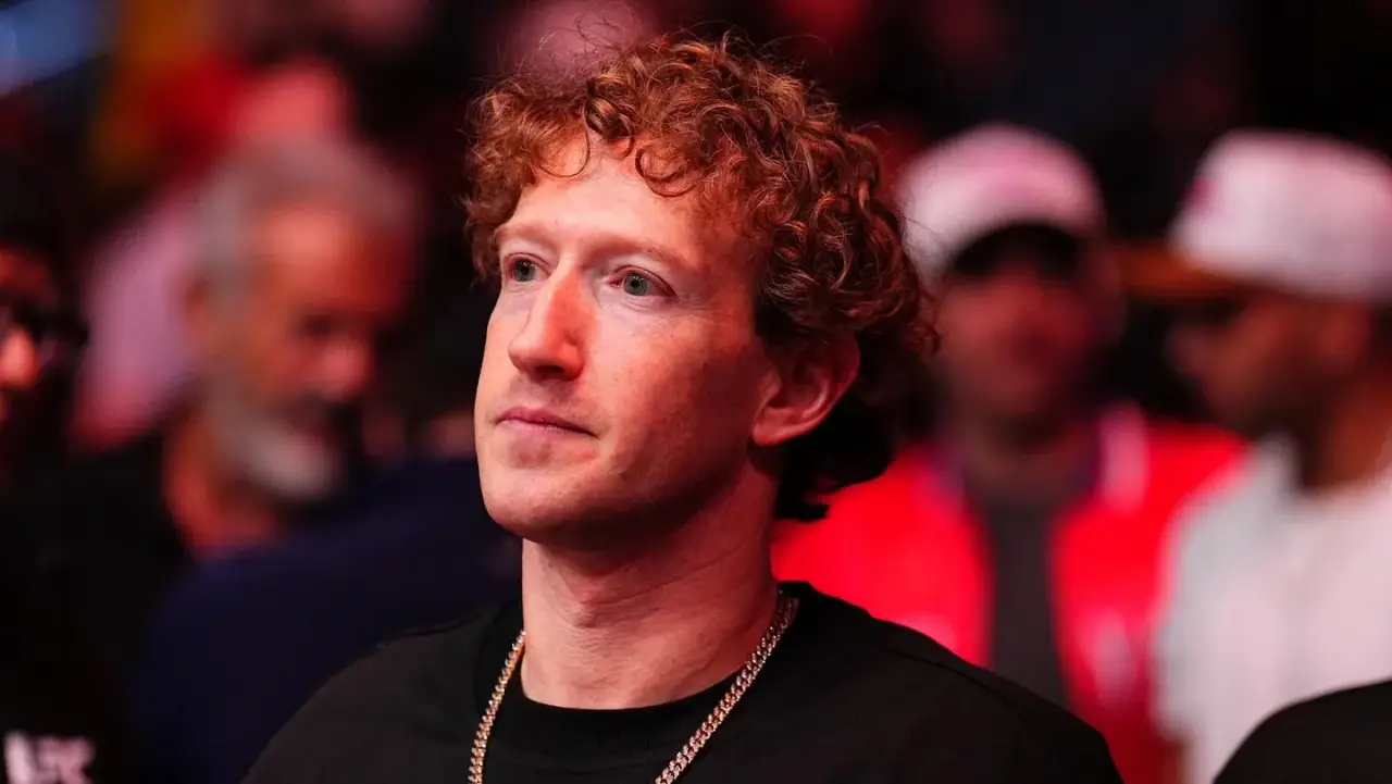 Mark Zuckerberg se convierte en el cuarto hombre más rico del mundo, superando a Bezos tras ganancias de Amazon por debajo de las expectativas