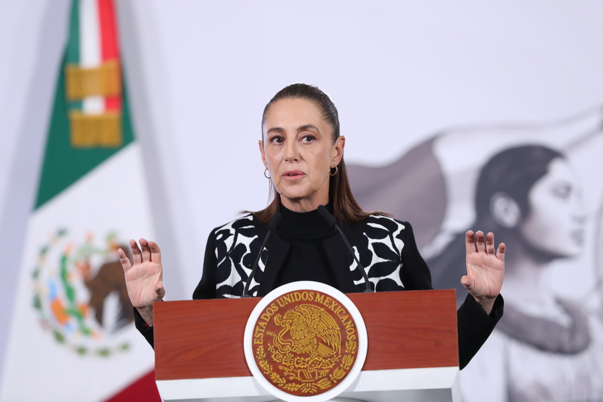 Sheinbaum asegura que ‘no hay información de uso de drones’ tras cierre aéreo en El Paso