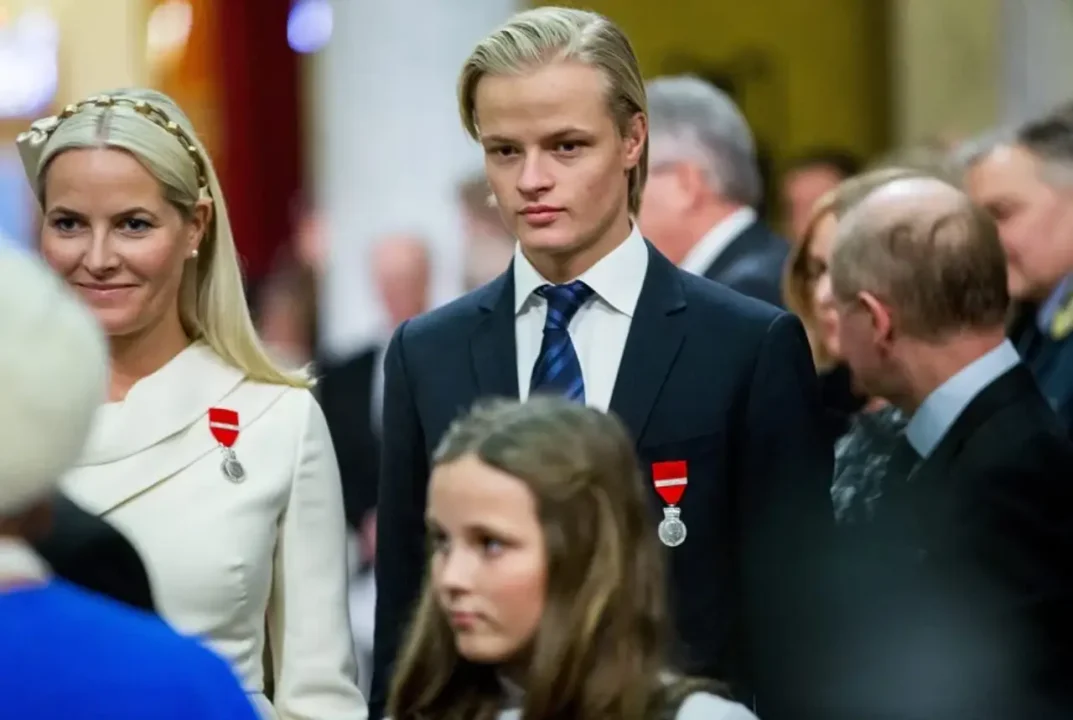 El hijastro del príncipe heredero de Noruega niega haber drogado a la presunta víctima de violación