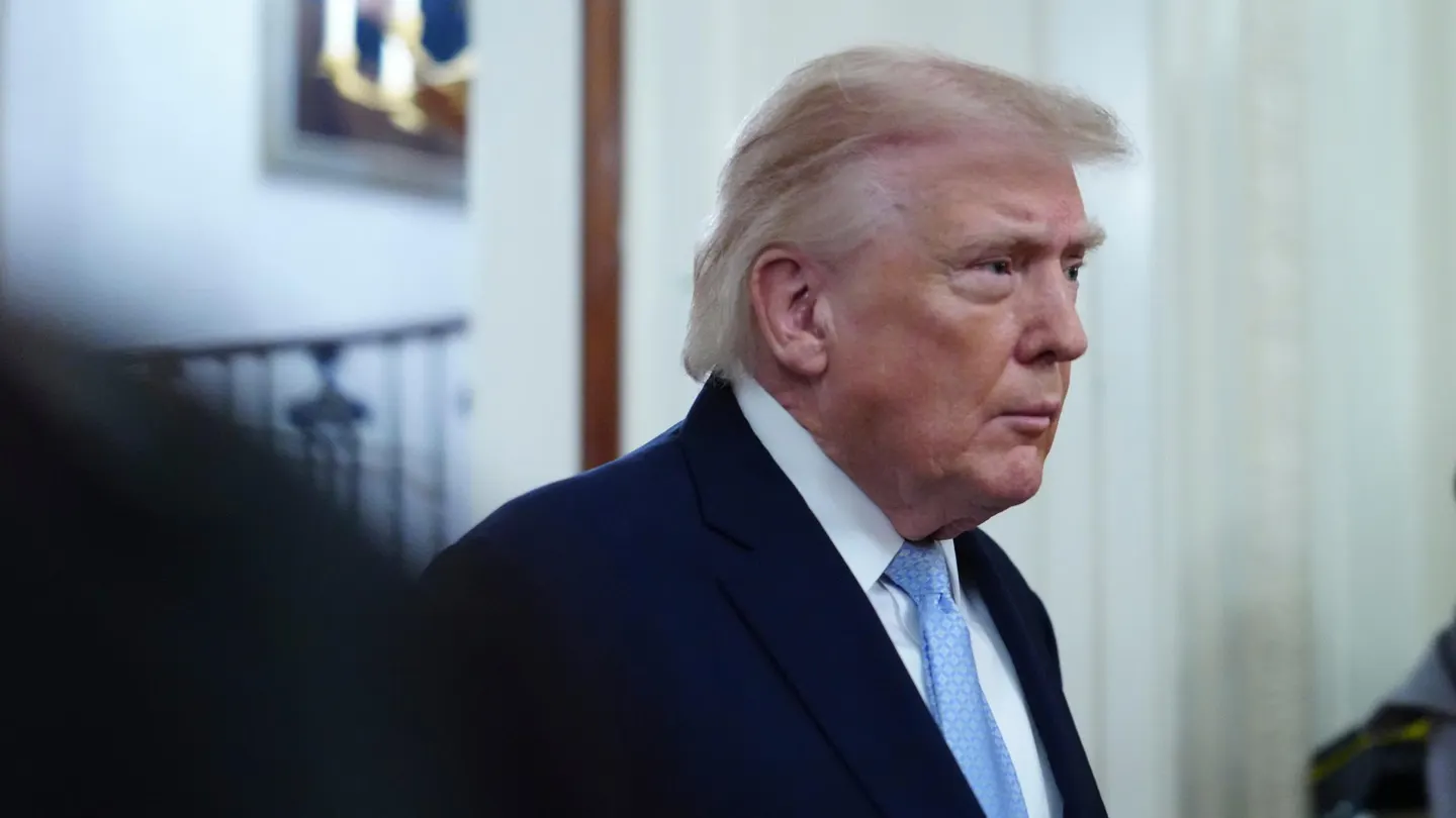 Trump llama a miembros de la OTAN ‘COBARDES’ por no unirse a la guerra contra Irán; afirma que hay ‘muy poco’ riesgo militar