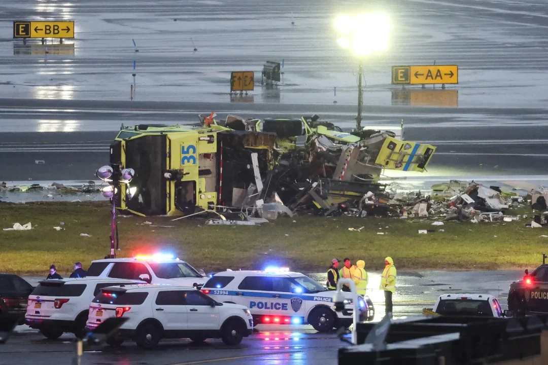 Sistema de alerta de pista del aeropuerto de La Guardia no se activó antes del accidente