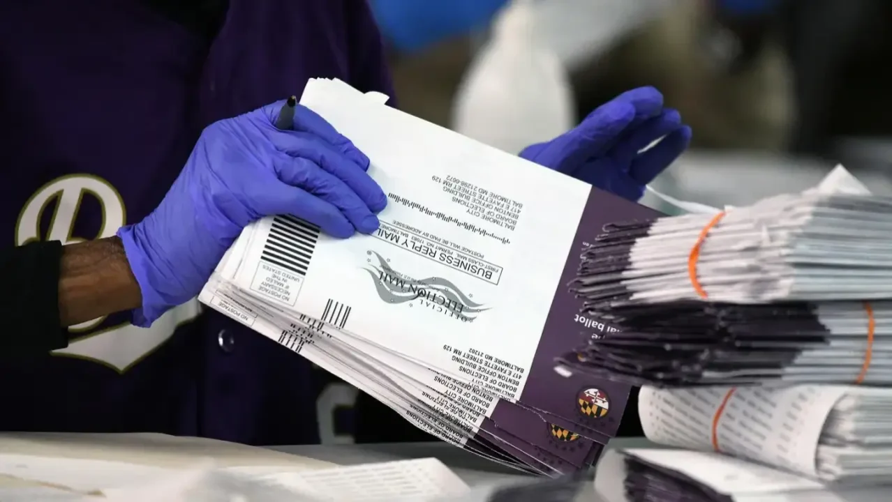 El Tribunal Supremo sugiere que podría no permitir el voto por correo después del día de las elecciones