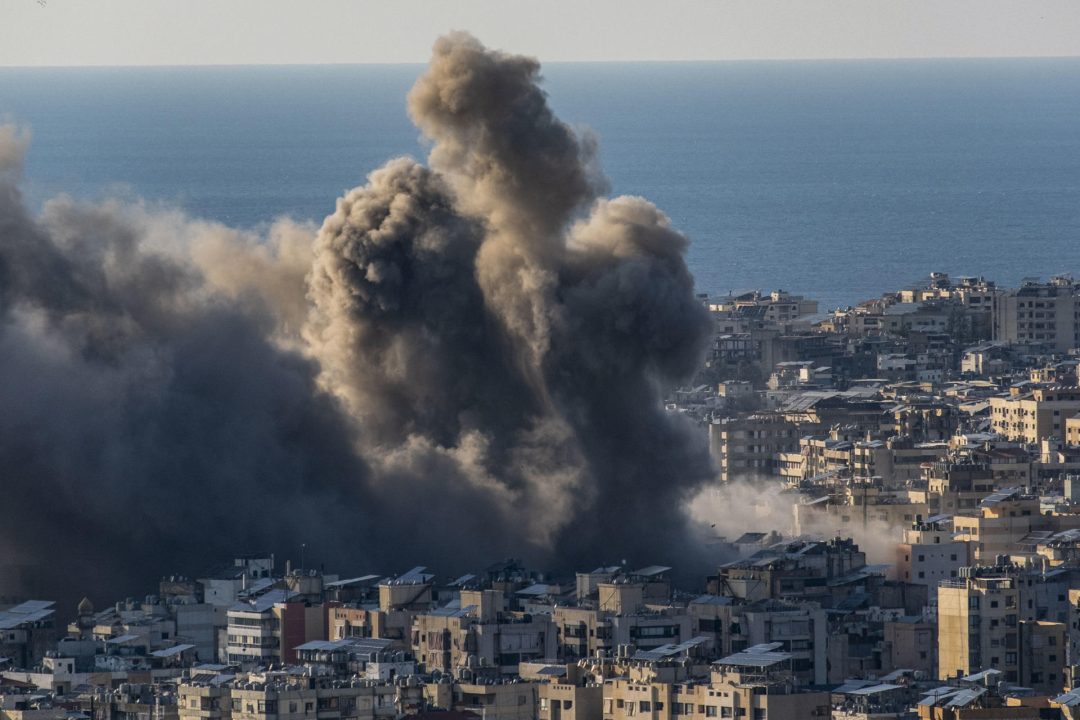 La guerra de Irán entra en cuarto día en ‘humo y sangre’ mientras los mercados caen