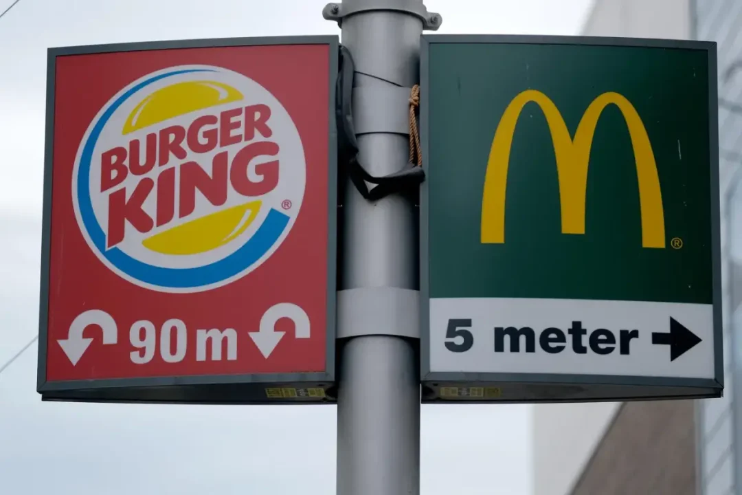 Burger King se burla del CEO de McDonald’s por un video de prueba de sabor incómoda