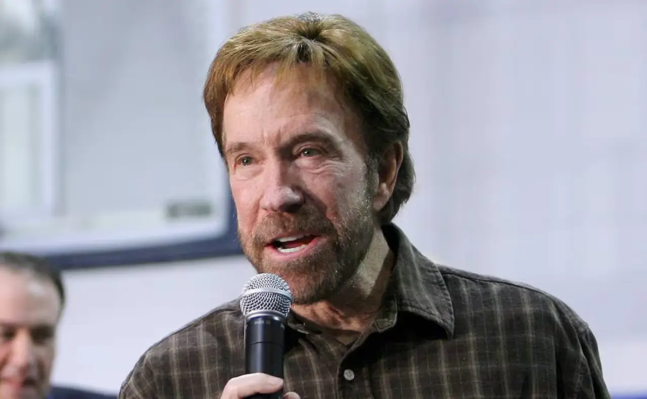 Chuck Norris es hospitalizado por emergencia médica en Hawái: TMZ