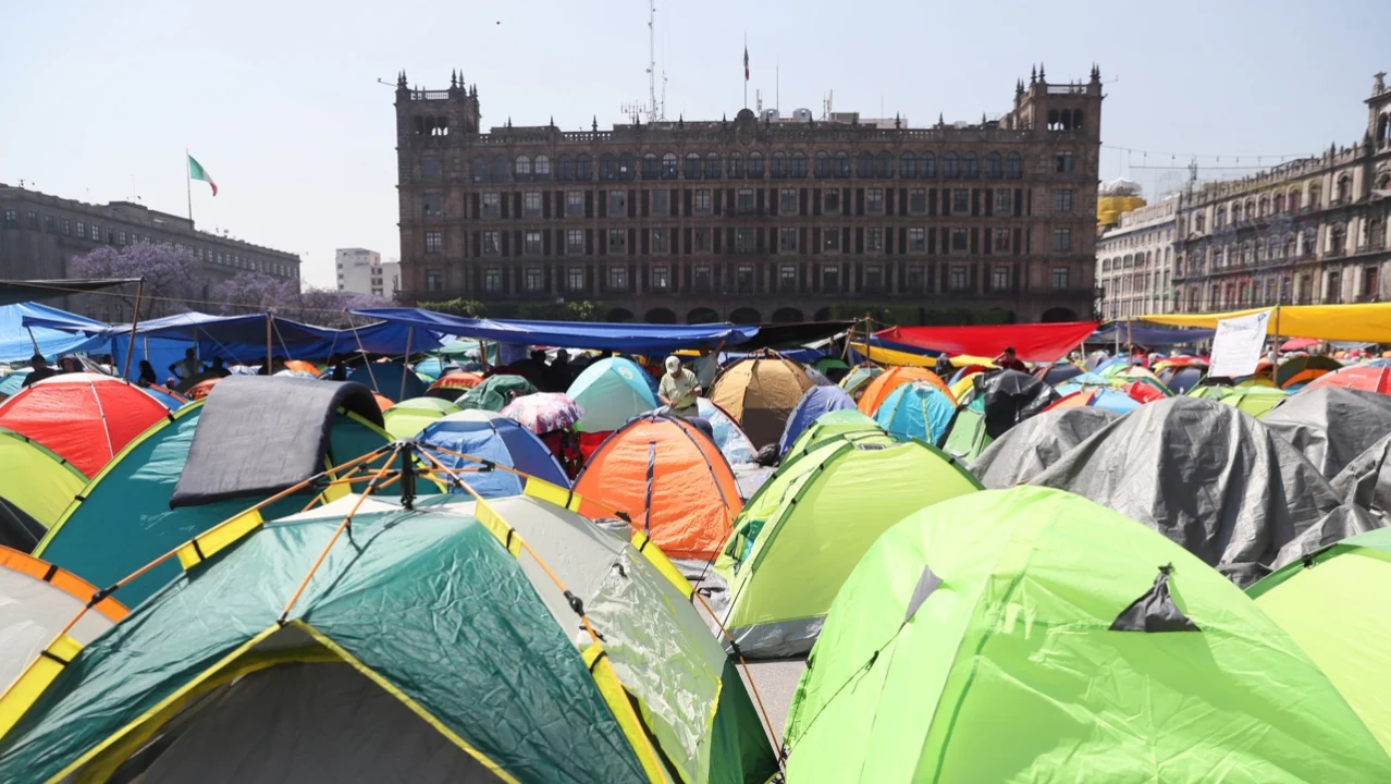 Maestros de la CNTE inician un paro de 72 horas en para exigir mejoras laborales
