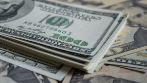 dolares