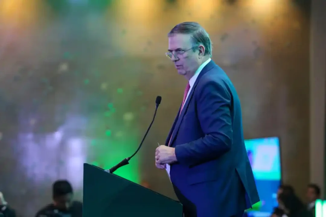 Ebrard anuncia renovación de aranceles al acero