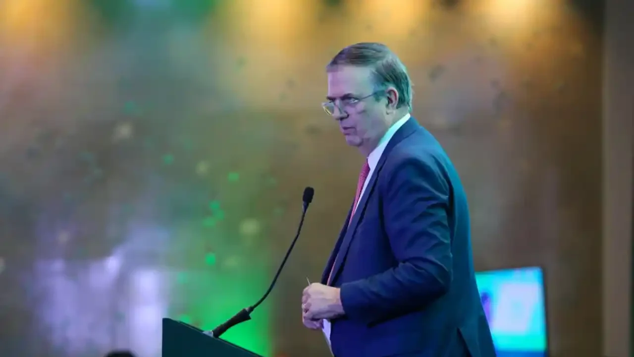 Ebrard anuncia renovación de aranceles al acero