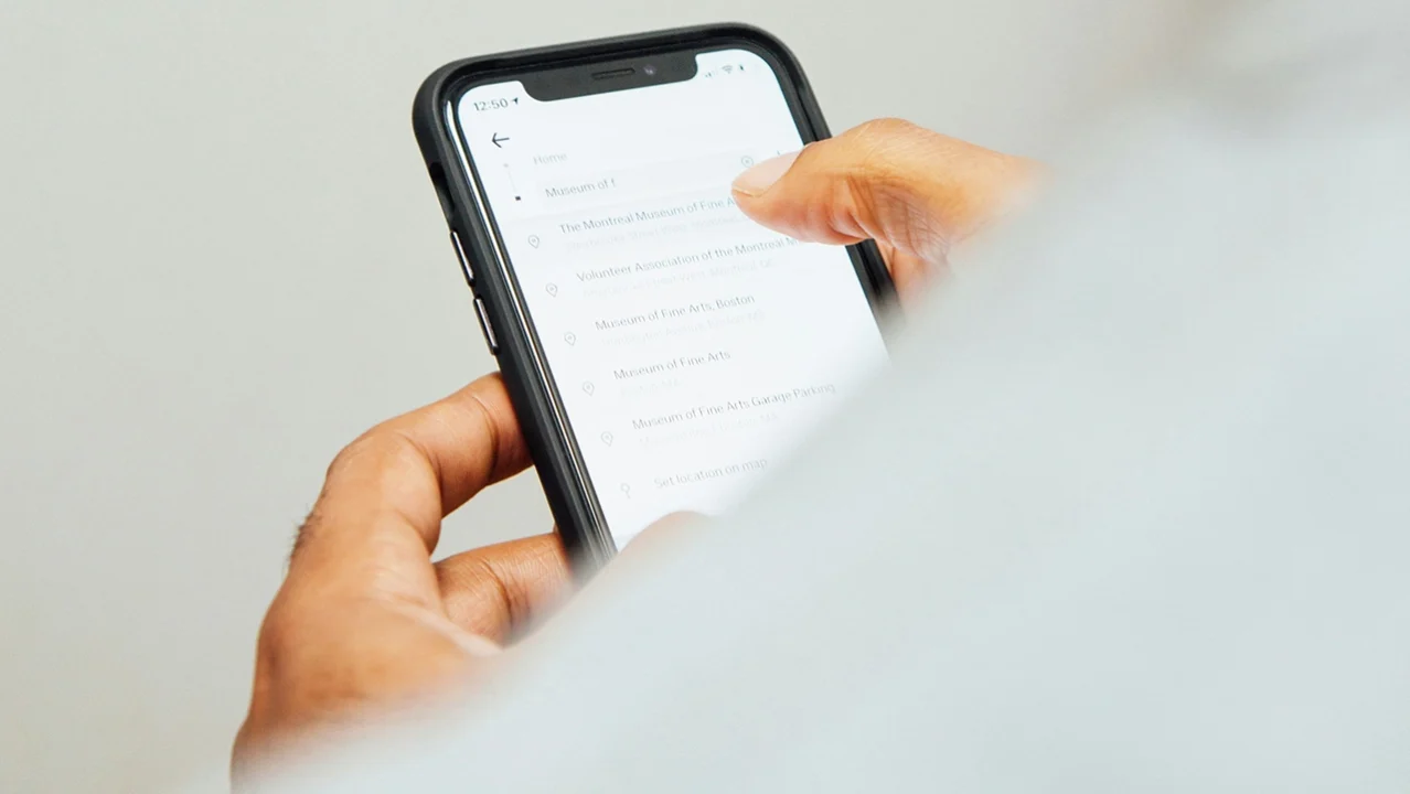 Apple potencia su negocio publicitario: incluirá anuncios pagados en sus mapas