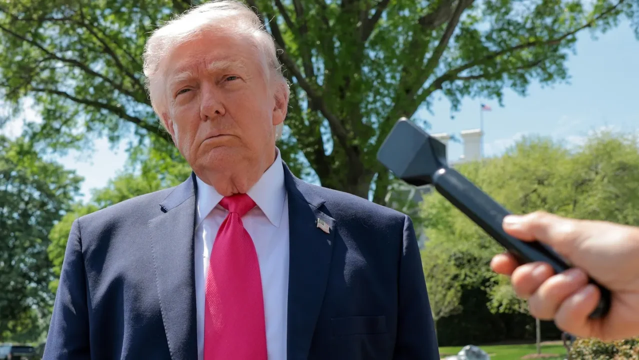 Trump afirma que reunirse con el Papa no es ‘necesario’ mientras se intensifica el enfrentamiento entre Washington y el Vaticano