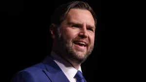 El vicepresidente JD Vance habla en un acto en Budapest, Hungría, el 7 de abril. POOL/AFP vía Getty Images