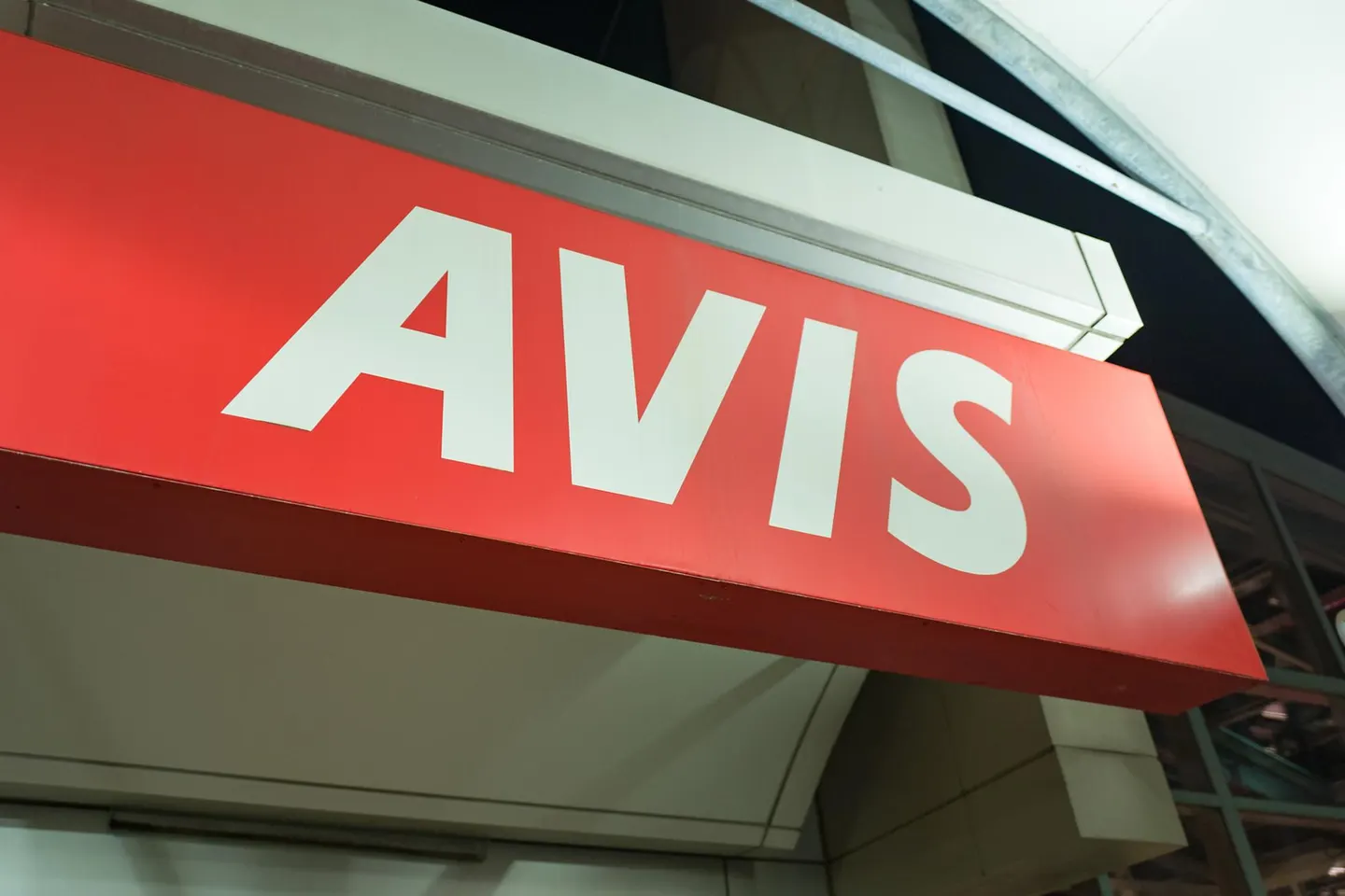 El multimillonario Karthik Sarma obtiene una gran ganancia gracias al aumento de 160% en las acciones de Avis
