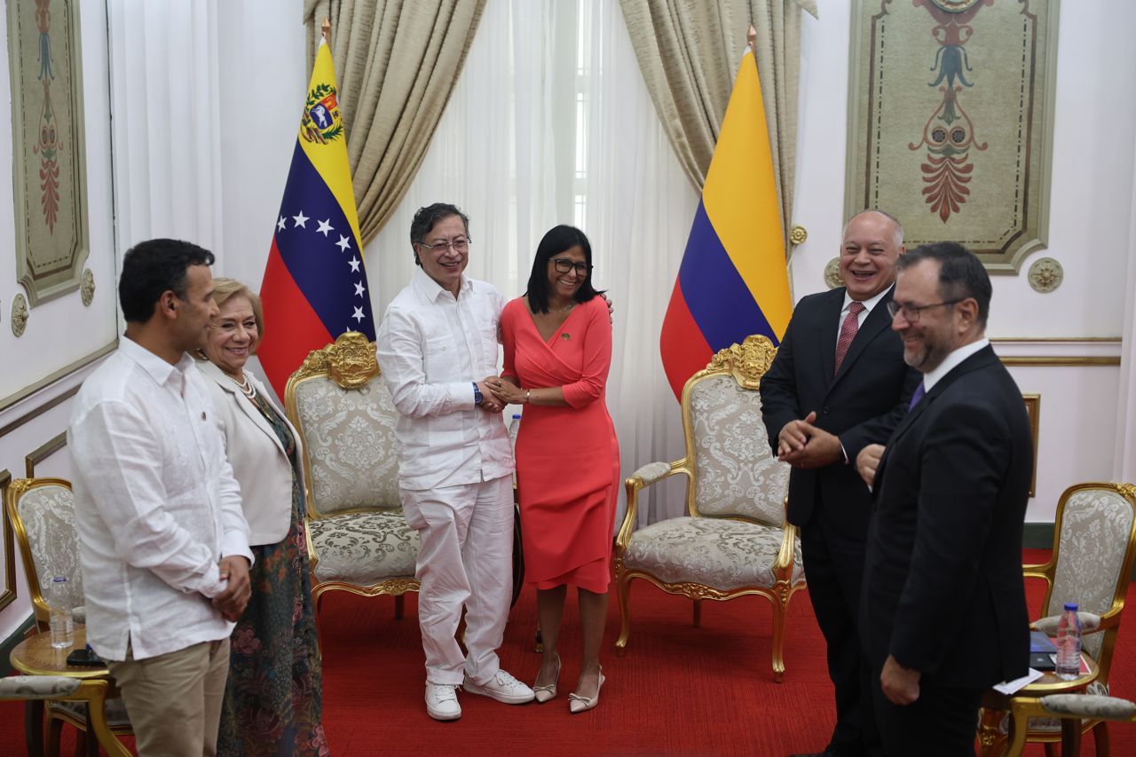Petro y Delcy Rodríguez: el encuentro en Caracas tras meses de intentos fallidos