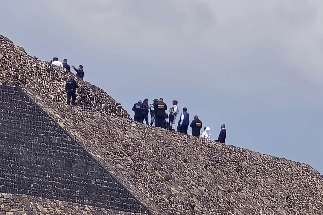 Autoridades apuntan a enfermedad mental y descartan móvil de odio racial en ataque en Teotihuacán