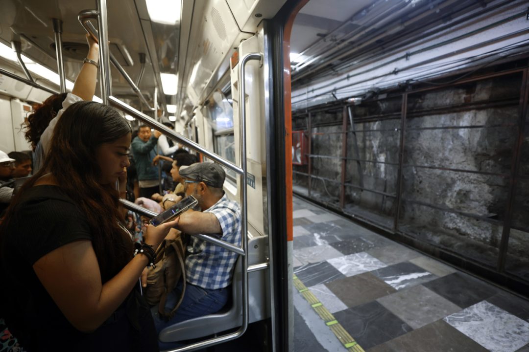Tramo en obras del Metro evoca a ‘Silent Hill’ previo al Mundial