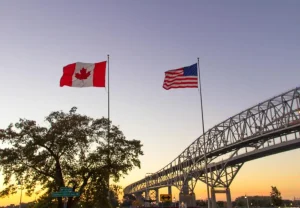 Los Puentes Blue Water entre Michigan y Ontario ven a menos canadienses viajando hacia el sur en medio de la segunda "crisis de Trump". Getty