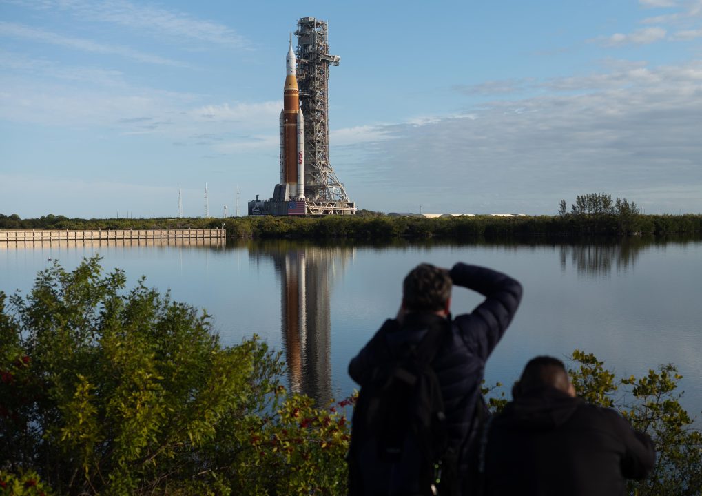 Experto de la NASA explica los 8 minutos críticos tras un despegue como el de Artemis II