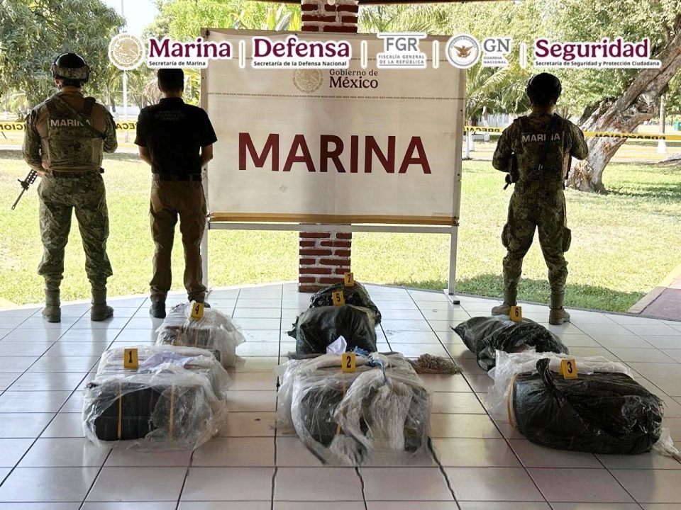 Marina incauta en las costas de Michoacán 265 kilos de cocaína valorados en 56.7 mdp