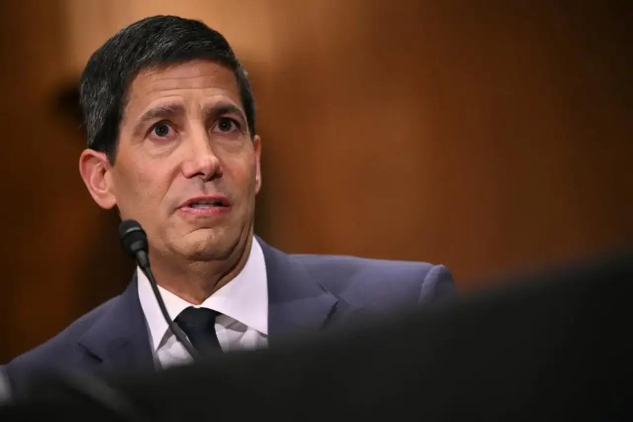 Kevin Warsh desmiente vínculos con Epstein mientras Congreso lo presiona por menciones en los archivos